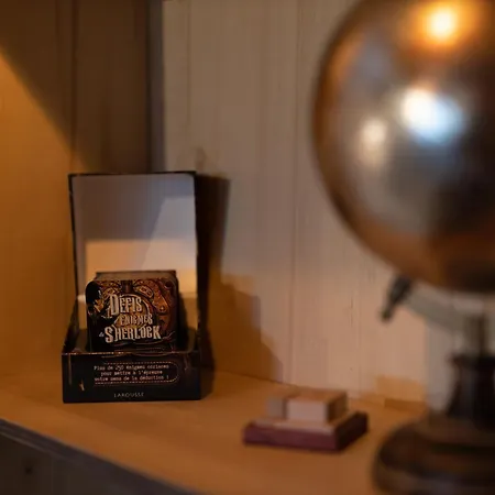 Le Suspendu, Jeux D'enigmes Et Cachee Holiday home