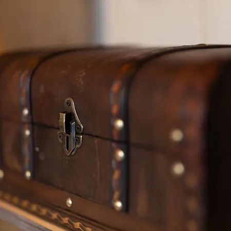 Le Suspendu, Jeux D'enigmes Et Cachee